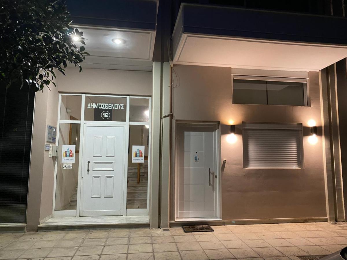 City House Loft Apartment Kalamata Bagian luar foto